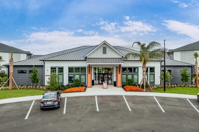 SW 38th Avenue Apartments in Ocala, FL - Foto de edificio - Building Photo