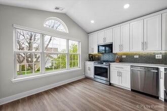 422 Cromwell Cir in Bartlett, IL - Building Photo - Building Photo