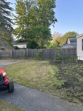 2 Wood Ave in Saco, ME - Building Photo - Building Photo