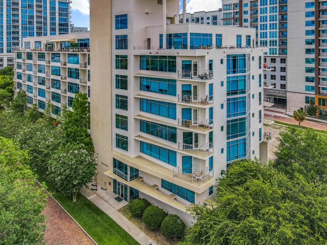 property at 525 E Jackson St