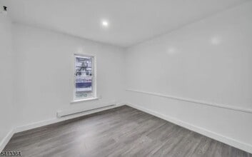 275 Main St in Paterson, NJ - Building Photo - Building Photo