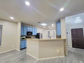 7334 Jacobs Well Dr in Richmond, TX - Building Photo - Building Photo