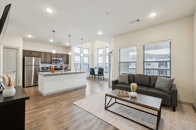 2051 Mayfield Pkwy