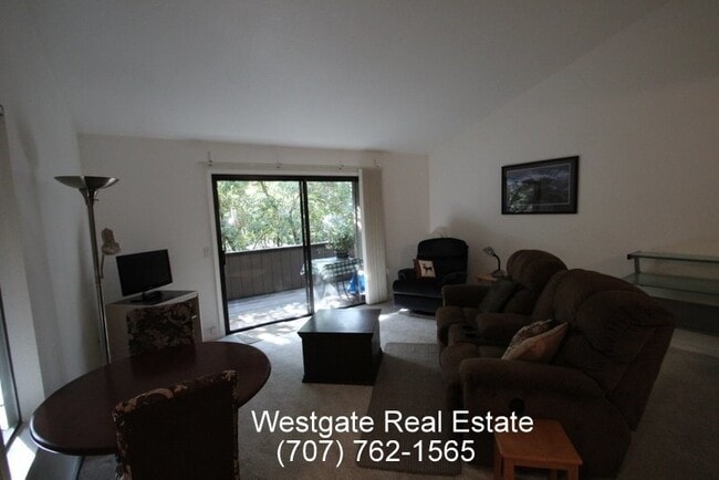 61 Creek Ct in Cotati, CA - Building Photo - Building Photo