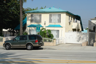 223 E Burbank Blvd Apartments