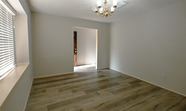 10622 Hillcroft St in Houston, TX - Building Photo - Building Photo