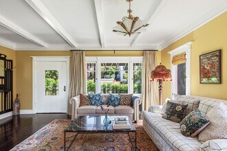 811 Occidental Blvd in Los Angeles, CA - Building Photo - Building Photo