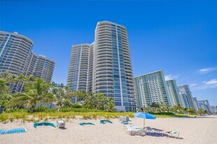 3200 N Ocean Blvd in Fort Lauderdale, FL - Building Photo