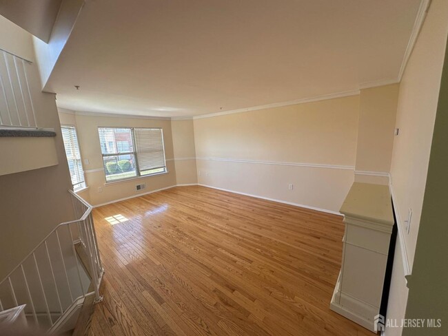 790 Harbortown Blvd in Perth Amboy, NJ - Building Photo - Building Photo