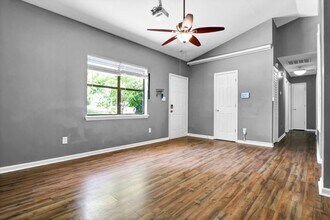 221 Pollard Dr in Jacksonville, NC - Building Photo - Building Photo