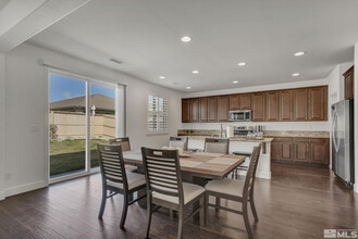 10345 Rollins Dr in Reno, NV - Building Photo - Building Photo