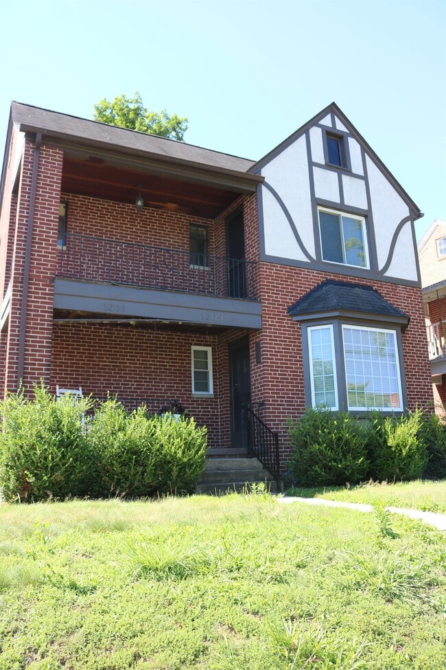 property at 1311 Huntington Ave