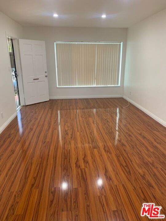 409 E Regent St in Inglewood, CA - Building Photo - Building Photo