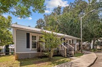 2298 Magnolia Cir in Tallahassee, FL - Building Photo - Building Photo