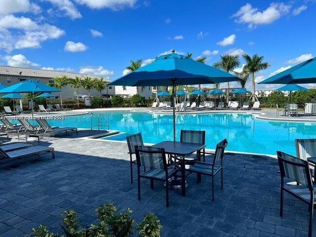 1663 SE 26th Rd in Homestead, FL - Building Photo - Building Photo