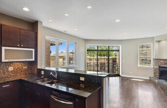 7932 W Grand Ave, Unit 3E in Elmwood Park, IL - Building Photo - Building Photo