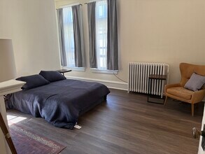 137 E Gorham St, Unit 2 in Madison, WI - Building Photo - Building Photo