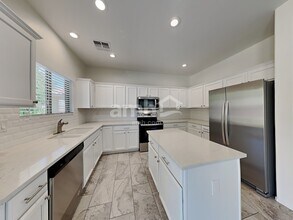 14412 S Via Gualda in Sahuarita, AZ - Building Photo - Building Photo