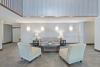 Tradewind Surf Apartments in Foster City, CA - Building Photo - Lobby