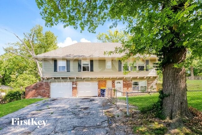 property at 7520 E 75 St