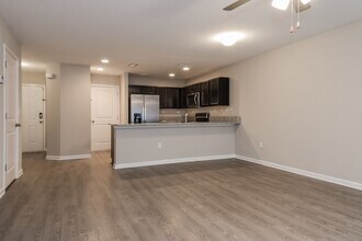 12713 Camden Rd in Jacksonville, FL - Building Photo - Building Photo