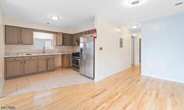 309 Court St in Elizabeth, NJ - Building Photo - Building Photo