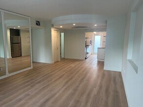1065 98th St in Bay Harbor Islands, FL - Building Photo - Building Photo
