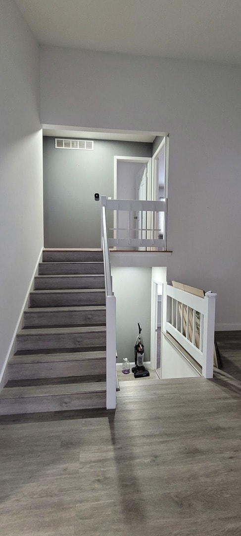 996 Hawthorne Dr in Crystal Lake, IL - Building Photo - Building Photo