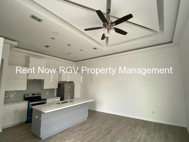 1002 N Glasscock Rd, Unit 3
