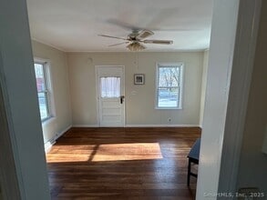 90 Chapman St in Windham, CT - Building Photo - Building Photo