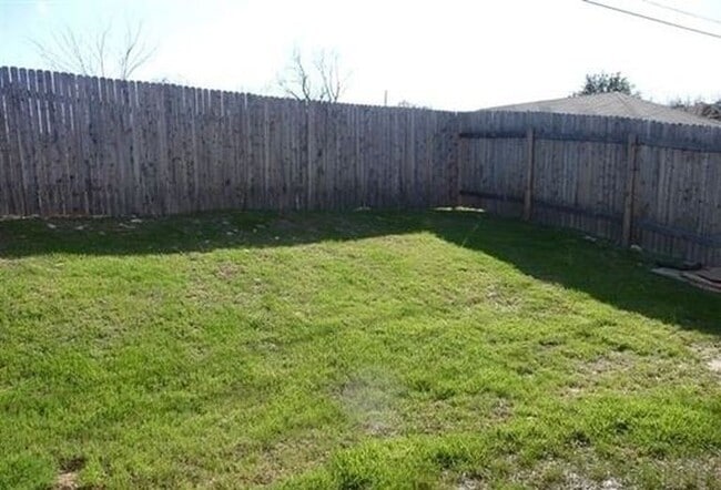 8031 Julie Ave in Fort Worth, TX - Building Photo - Building Photo