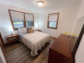 2417 Quail Dr, Unit A in Columbia, MO - Building Photo - Building Photo