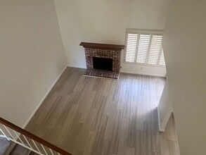 855 Sandberg Ln in Ventura, CA - Building Photo - Building Photo