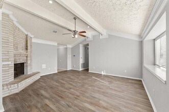 14003 Vinehill Dr in Sugar Land, TX - Building Photo - Building Photo