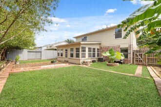 8427 Brickhaven Ln in Houston, TX - Building Photo - Building Photo