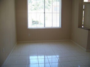 1404 Reggio Aisle in Irvine, CA - Building Photo - Building Photo