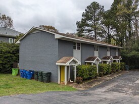 1620 Crest Rd, Unit 1620 in Raleigh, NC - Building Photo