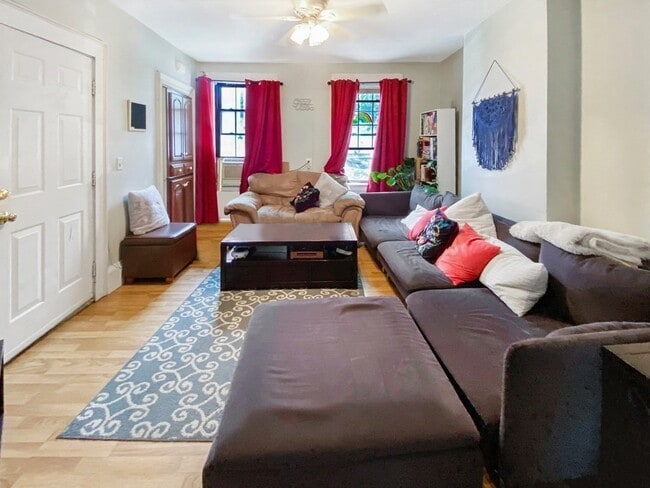 363 W 3rd St, Unit 1