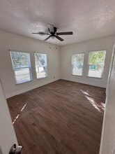 1001 Olive St in Gainesville, TX - Building Photo - Building Photo