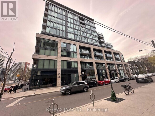 8-308 Dovercourt Rd in Toronto, ON - Building Photo - Building Photo