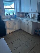 1177 South Ln in Englewood, FL - Foto de edificio - Building Photo