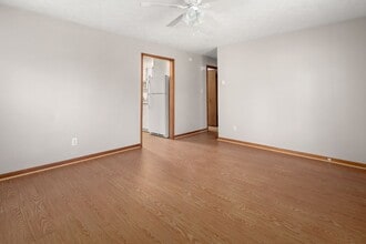 6 Shady Cir in Asheville, NC - Building Photo - Building Photo