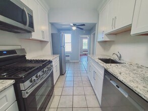 39 Glenbrook Rd in Stamford, CT - Building Photo - Building Photo