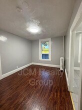 64 Hollis St in Framingham, MA - Building Photo - Building Photo