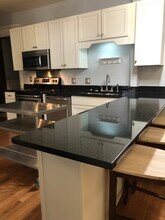 1145 Jaeger St, Unit B in Columbus, OH - Building Photo - Building Photo