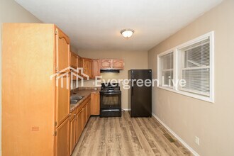 1119 Waldemere Ave in Indianapolis, IN - Foto de edificio - Building Photo