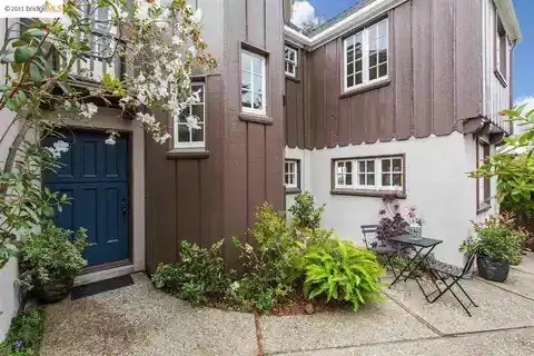 property at 34 Oak Ridge Rd