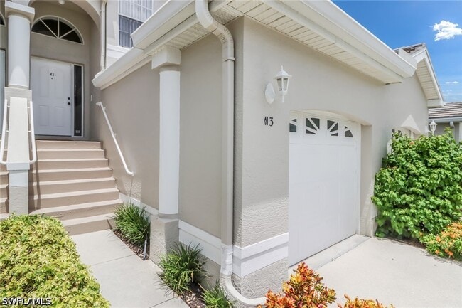 13131 Castle Harbour Dr in Naples, FL - Building Photo - Building Photo