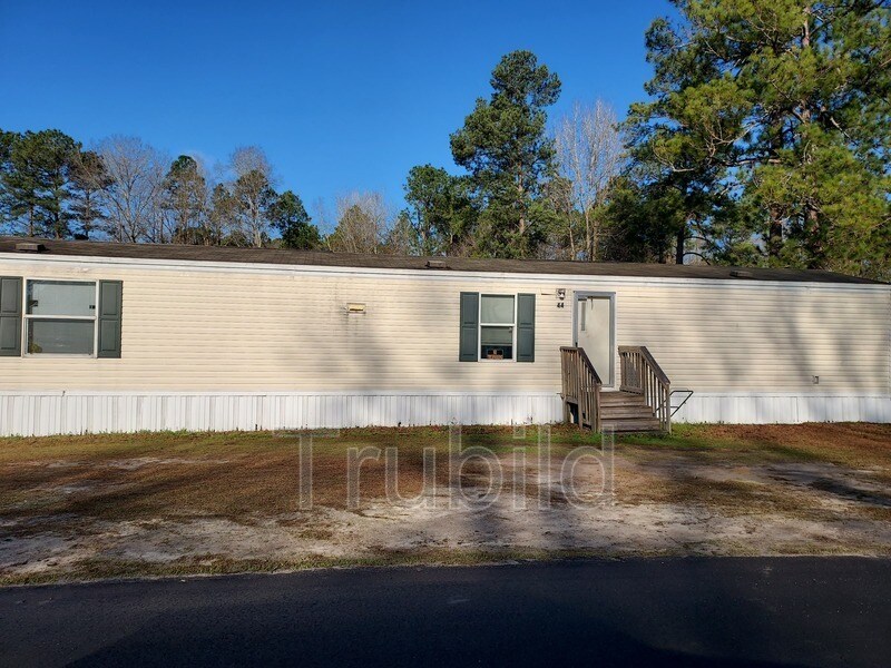 11922 SC-64 in Barnwell, SC - Building Photo