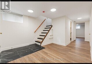 26 Reid Manor in Toronto, ON - Building Photo - Building Photo